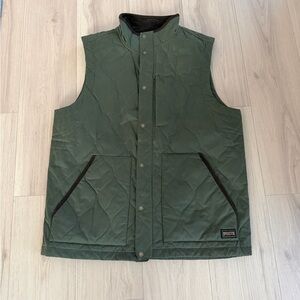 Duluth Trading Co Dark Green Quilted Vest